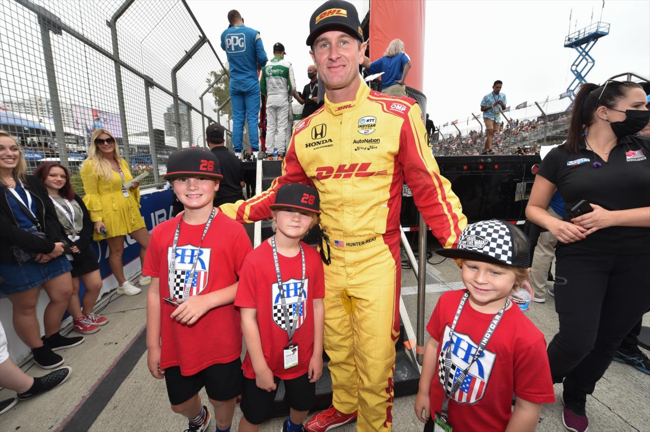 Ryan Hunter-Reay with his sons - Acura Grand Prix of Long Beach -- Photo by: Chris Owens